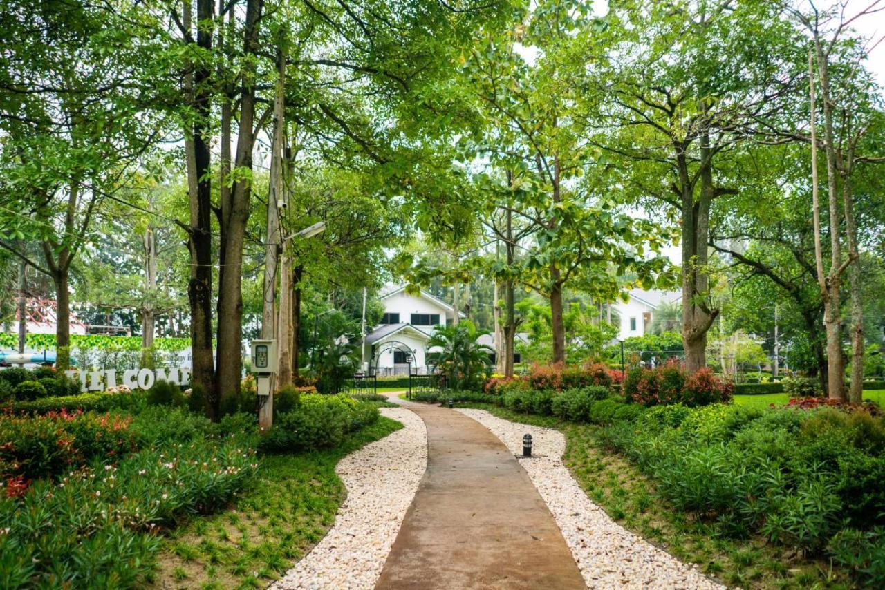 Diamond Hill Resort Nong Nam Daeng Esterno foto