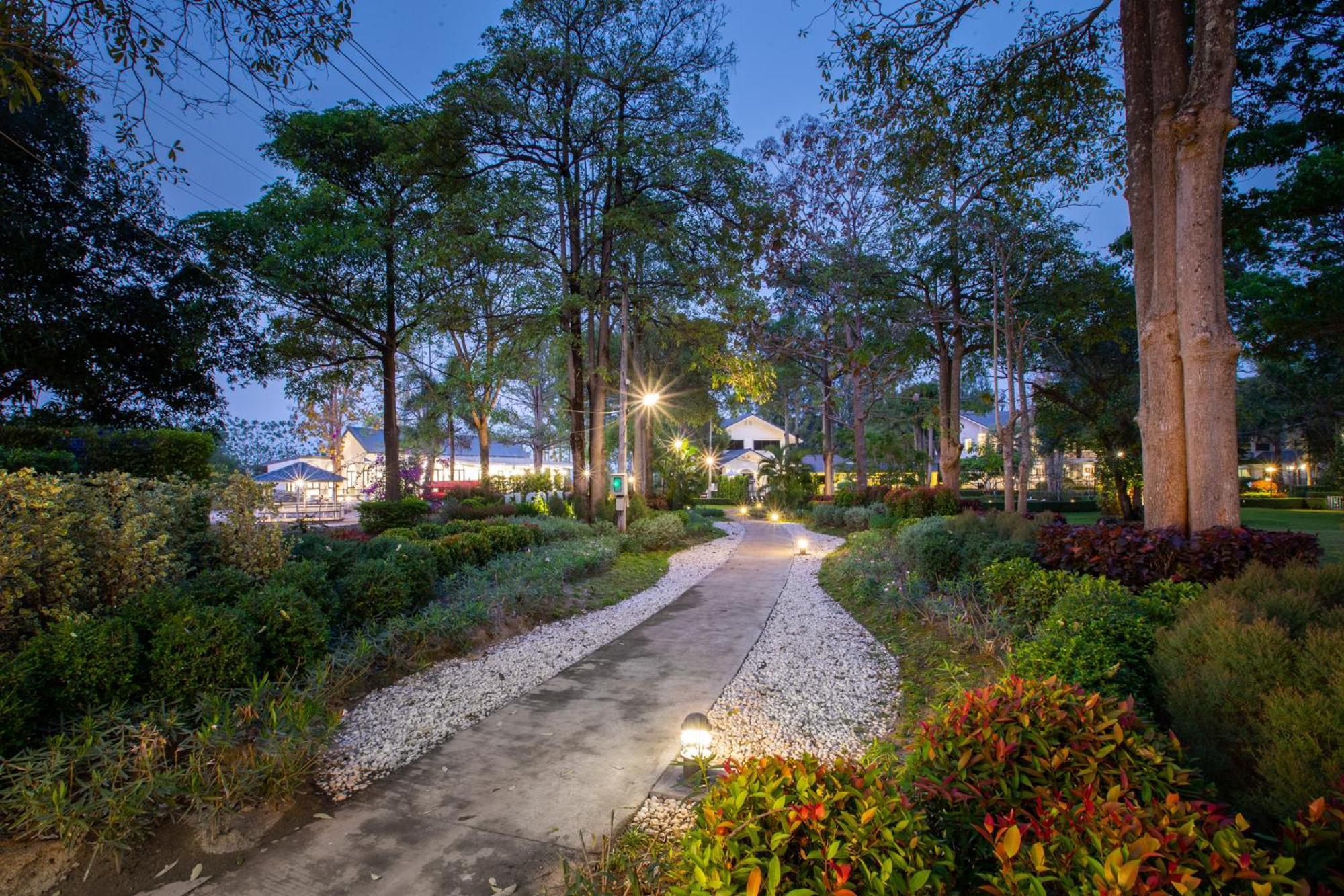 Diamond Hill Resort Nong Nam Daeng Esterno foto