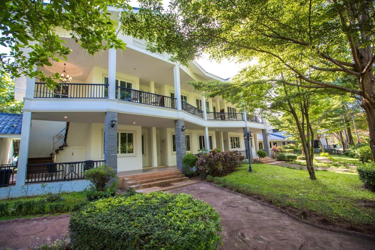 Diamond Hill Resort Nong Nam Daeng Esterno foto
